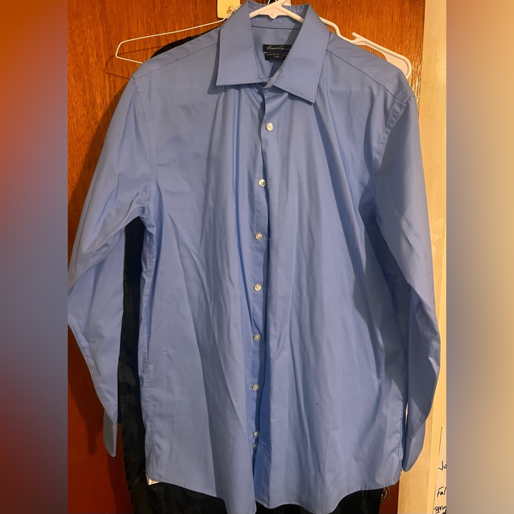 MENS Kenneth Cole light blue dress shirt! 15 neck, 32/33 sleeve